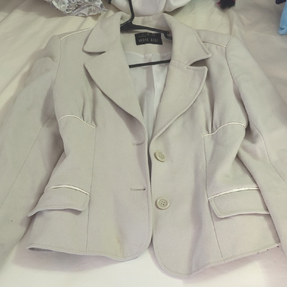 Women's Cream Blazer